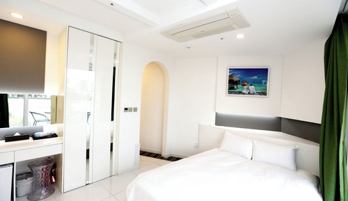 Habitación estándar doble (For 2 people / 1 Americano per stay)