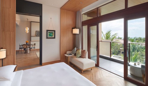Suite, 1 cama de matrimonio grande, vistas al jardín