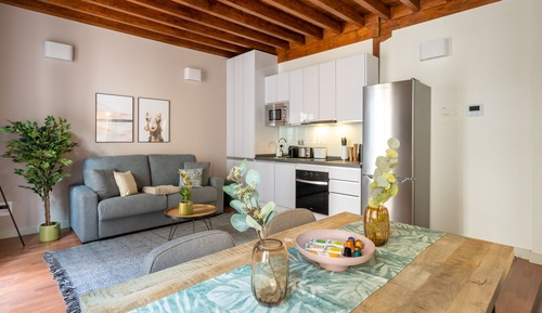 One-Bedroom Apartment with Balcony