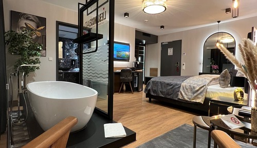 Habitación junior doble, 1 cama de matrimonio, no fumadores, baño privado