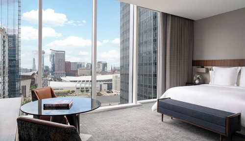 Habitación Premier, 1 cama de matrimonio grande, vistas a la ciudad, en esquina (Premier King)