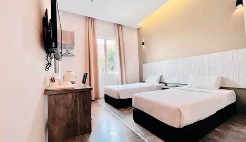 Habitación básica con 1 cama doble o 2 individuales