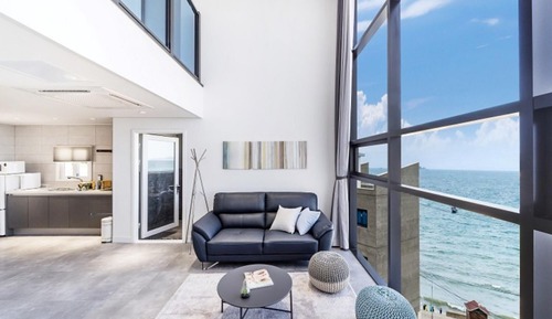 Room (Room 401 (Duplex Ocean View Private B)
