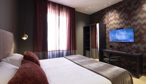Habitación superior con 1 cama doble o 2 individuales
