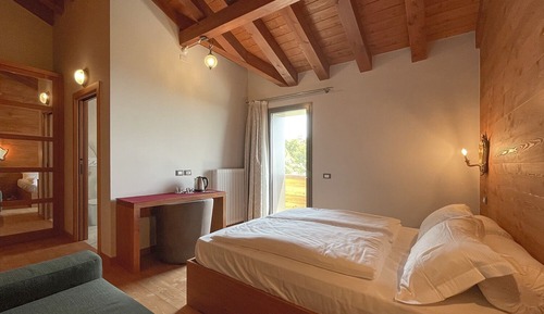 Habitación Deluxe doble, 1 cama de matrimonio con sofá cama, balcón, vistas al valle