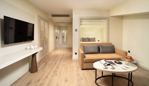 Suite familiar, Aire acondicionado, vistas a la ciudad
