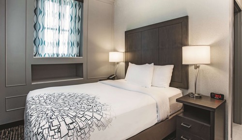 Habitación, 1 cama de matrimonio, no fumadores, vistas a la ciudad