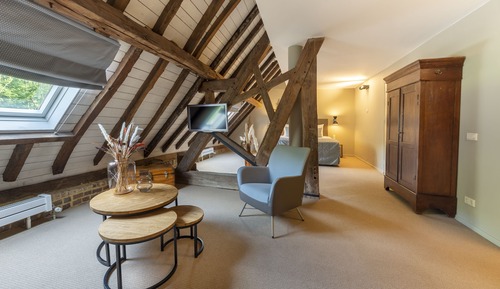 Signature Suite