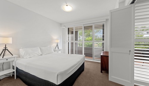One Bedroom Apartment