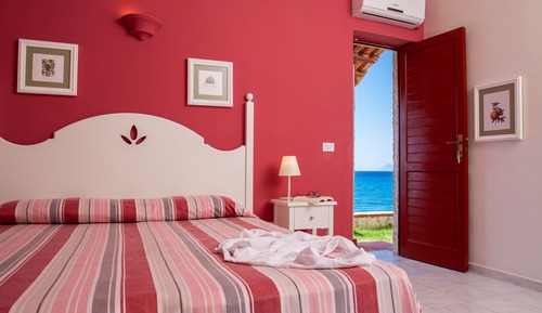 Habitación familiar (2 Adults + 2 Children)