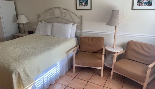 Habitación, 1 cama de matrimonio, frigorífico y microondas