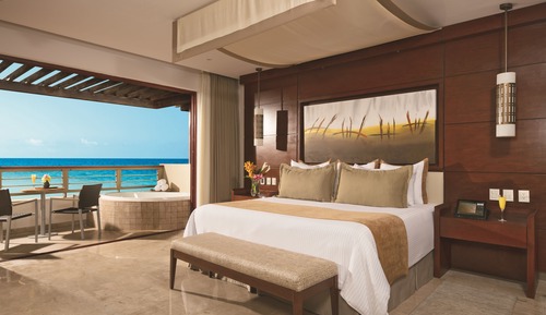 Preferred Club Master Suite Ocean Front