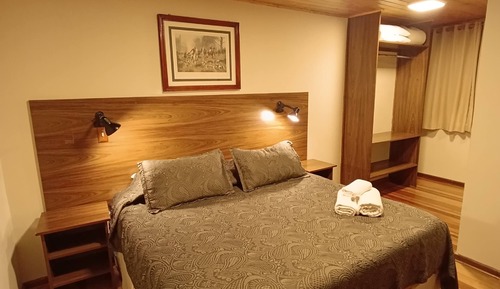 Habitación básica doble, 1 cama de matrimonio, en edificio anexo