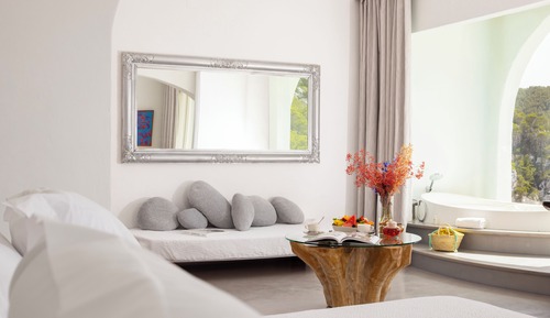 Suite junior, vistas al mar (Grand)