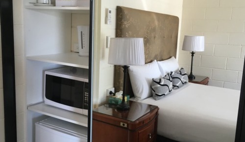 Habitación (Deluxe King Spa Room)