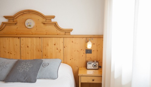 Habitación estándar con 1 cama doble o 2 individuales