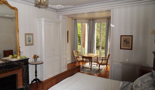 Habitación Confort doble, baño privado, vistas al jardín