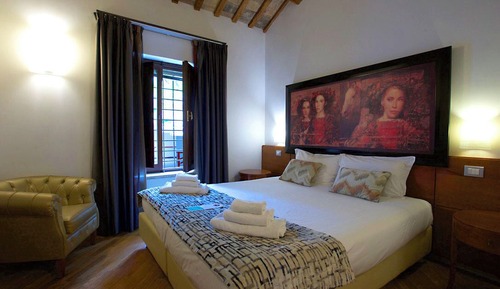 Habitación doble, en edificio anexo