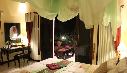 Habitación superior, vistas a la montaña
