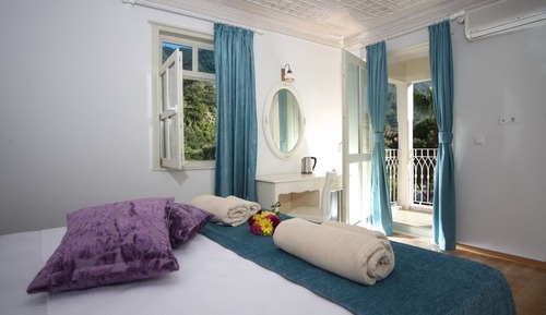 Deluxe Double Room with Balcony