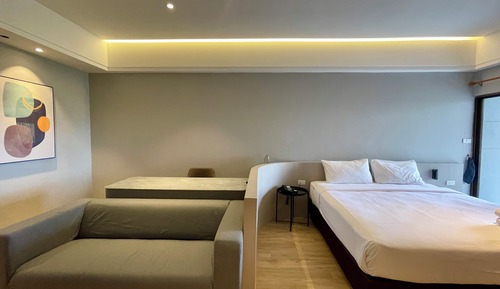 Signature Studio