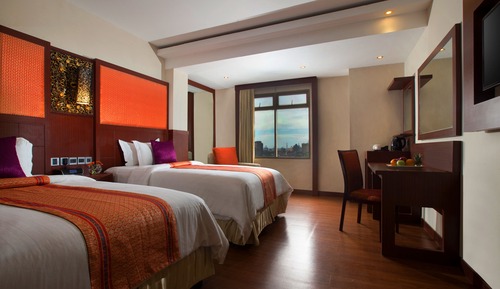 Habitación Deluxe, 2 camas individuales, bañera, vistas a la ciudad