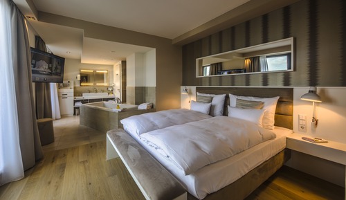 Suite, balcón