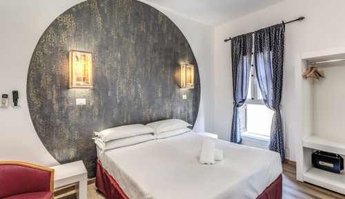 Habitación Confort con 1 cama doble o 2 individuales