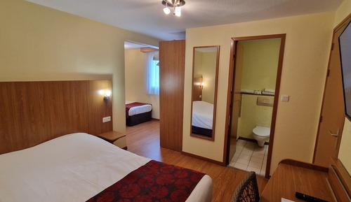 Habitación cuádruple clásica