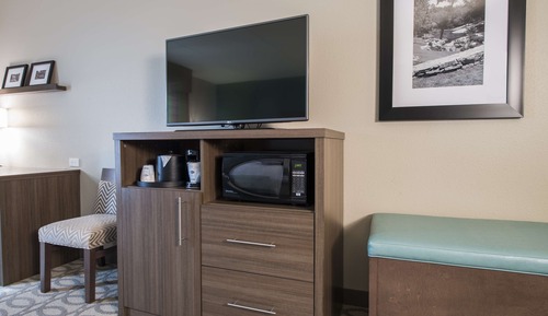 King Sofabed Expanded Room
