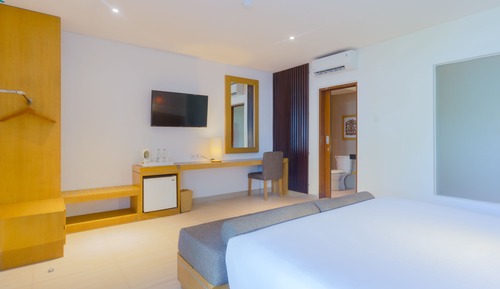 Habitación Grand, 1 cama de matrimonio, vistas a la piscina