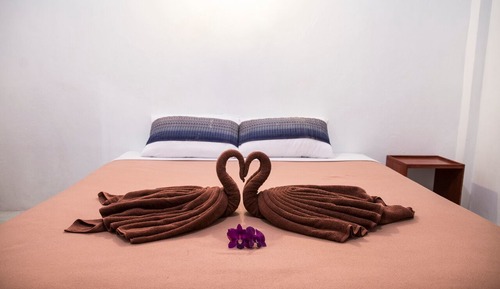Habitación, 1 cama de matrimonio, vistas a la piscina