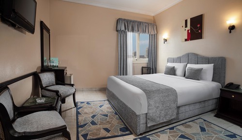 Deluxe King Room