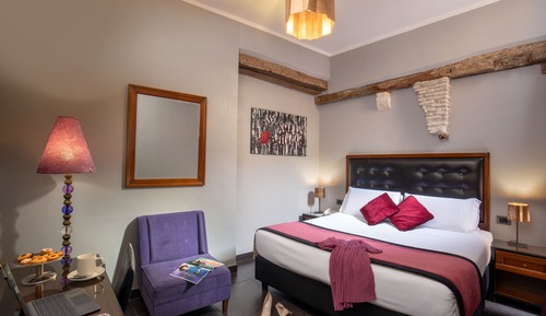 Habitación estándar con 1 cama doble o 2 individuales