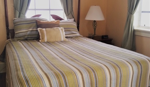 Habitación superior, 1 cama de matrimonio, balcón, vistas parciales al mar