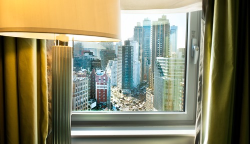 Estudio ejecutivo, 1 cama de matrimonio grande, vistas a la ciudad
