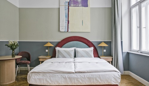 Extra Large Studio, Kitchenette, Balcony