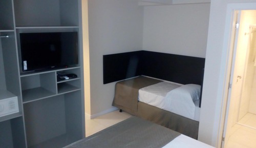 Estudio, balcón
