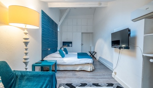 Habitación familiar, vistas al río