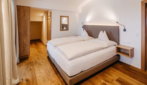 Superior Apartment, 2 Bedrooms, Sauna, Mountain View-