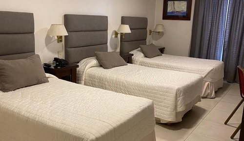 Habitación triple clásica
