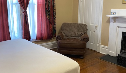 Habitación estándar, 1 cama de matrimonio grande (Burgandy Room)
