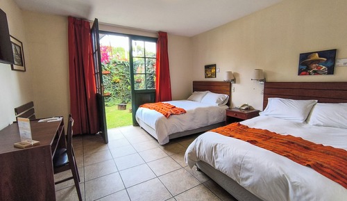 Habitación estándar con 2 camas individuales