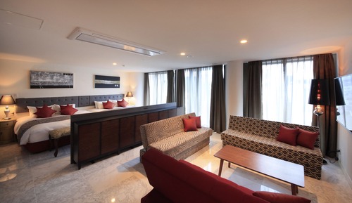 Suite, no fumadores, Sin servicio de limpieza (Annex,Top Floor,Extrabed for 5thAdult)