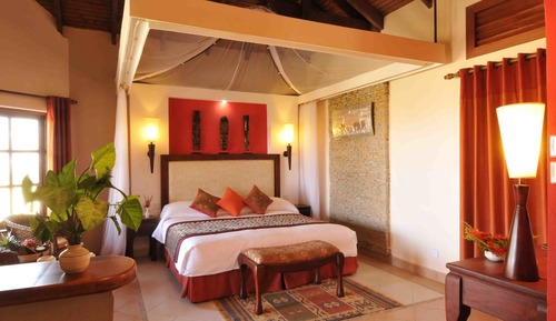 Habitación panorámica con 1 cama doble o 2 individuales, vistas al parque