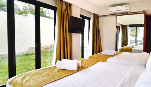 Suite familiar, acceso a la piscina
