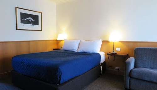 Habitación económica, 1 cama de matrimonio, cocina básica