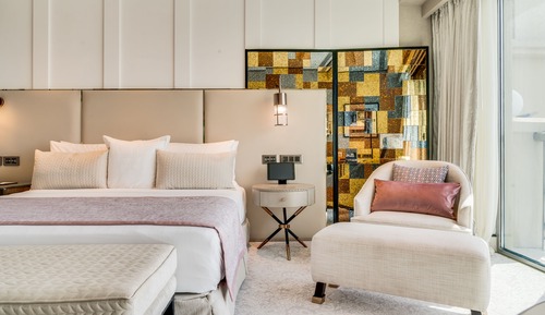 Habitación Club, 1 cama de matrimonio, vistas a la ciudad, en una planta alta