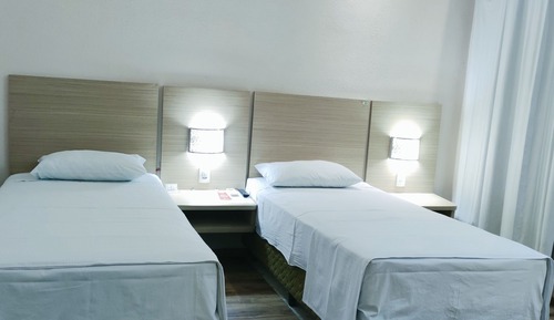 Habitación tradicional con 2 camas individuales