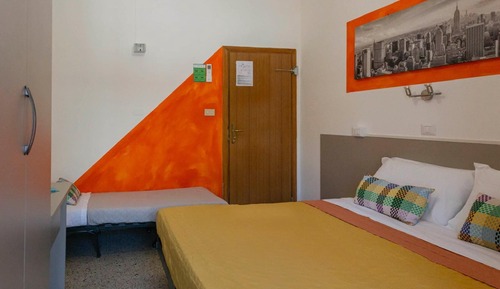 Habitación triple, balcón